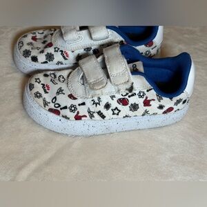 adidas Kids White Patterned Velcro Sneakers